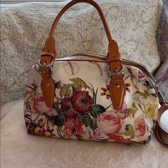 CAVALCANTI LEATHER FLORAL CROSSBODY PURSE - Picture 3 of 9